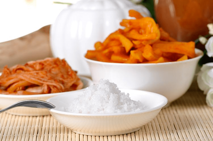 海鹽、低鈉巖鹽、腌制鹽、竹鹽、高鉀鹽…究竟有什么不同?